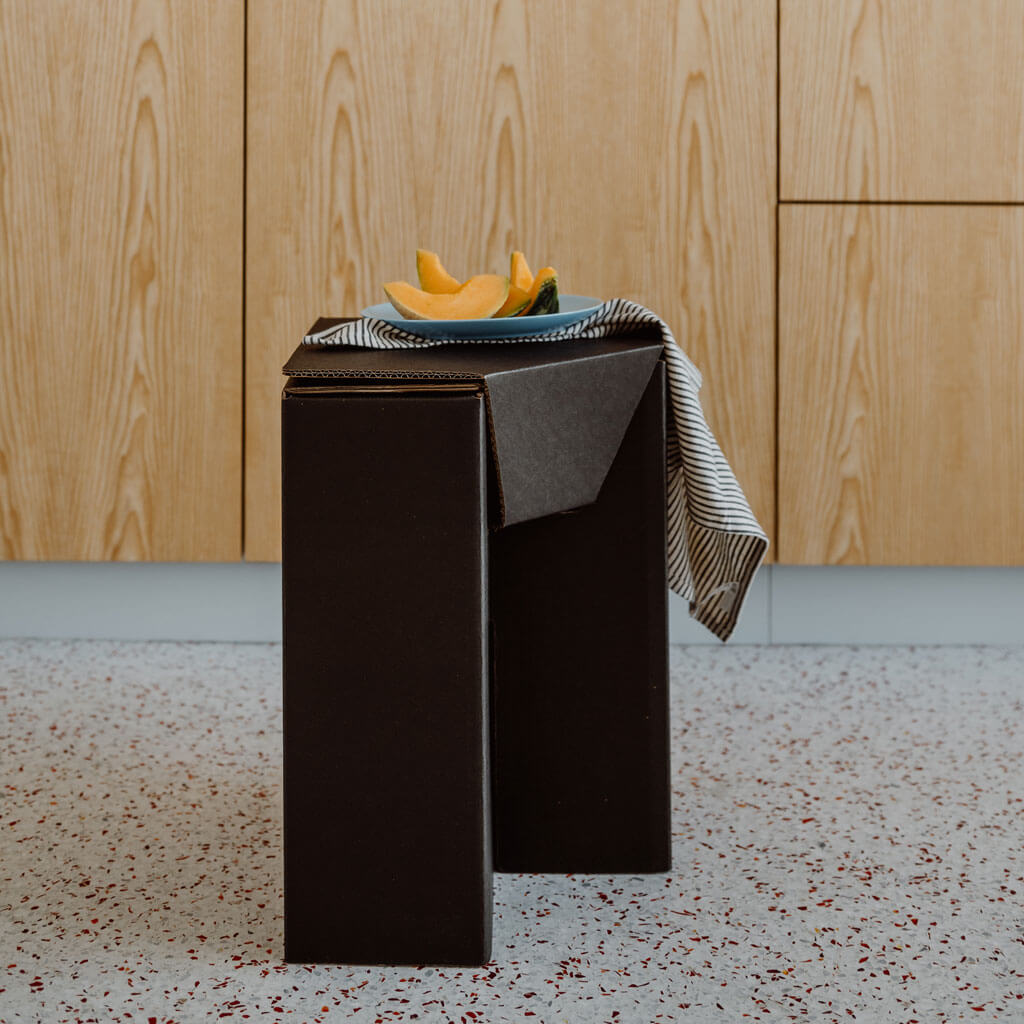 RIAB cardboard stool nightstand inn black