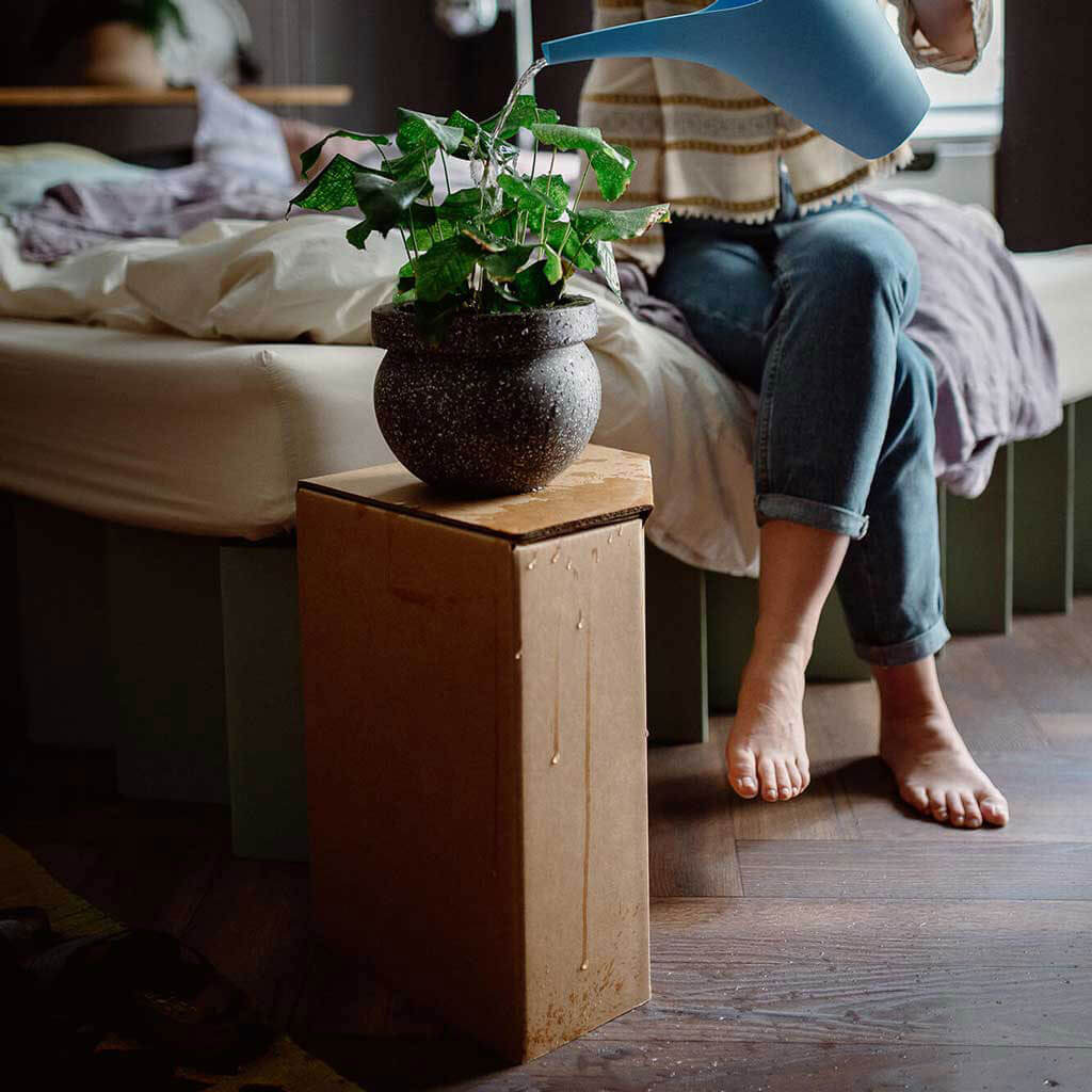 RIAB cardboard stool nightstand