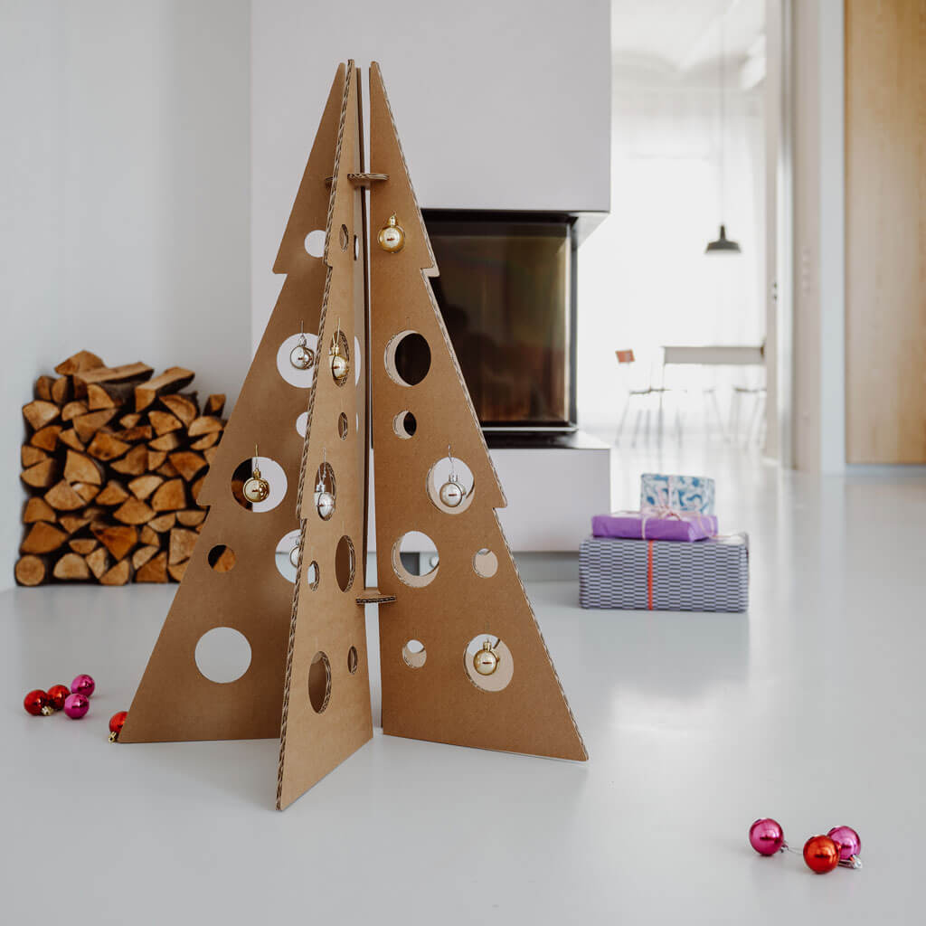 ROOM IN A BOX - Zero Waste Christmas Tree made from sustainable cardboard small decorated with presents